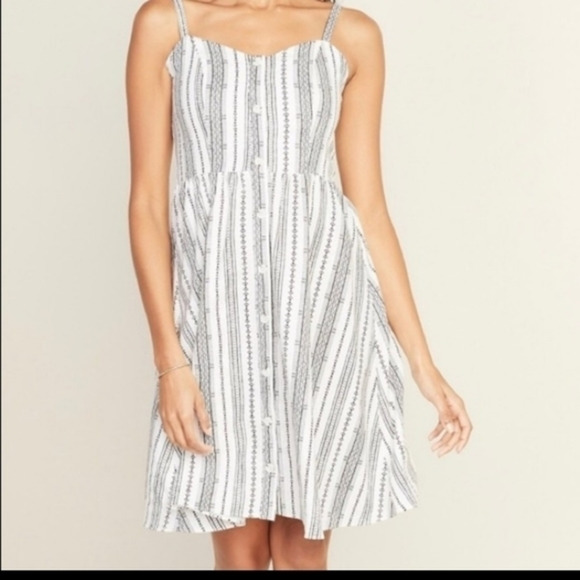 Old Navy Summer Ruched Cami Dress Sleeveless‎ - Picture 1 of 8